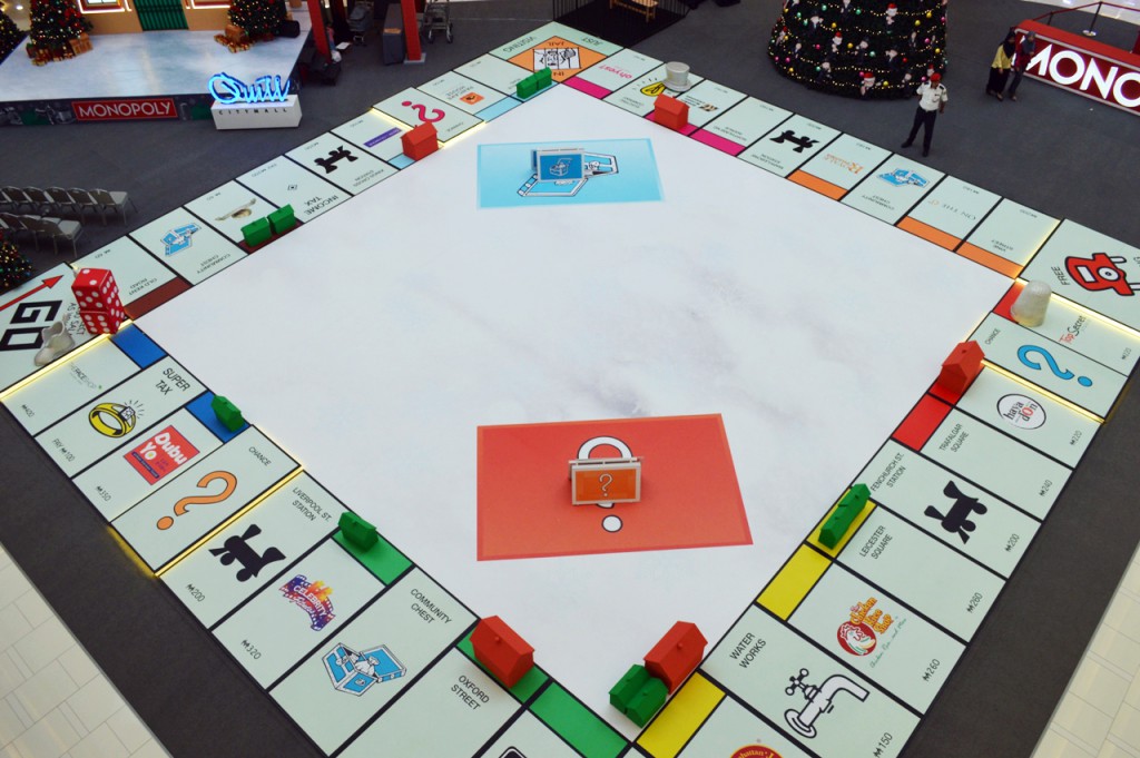 Life Size Board Games Life Size Board Games
