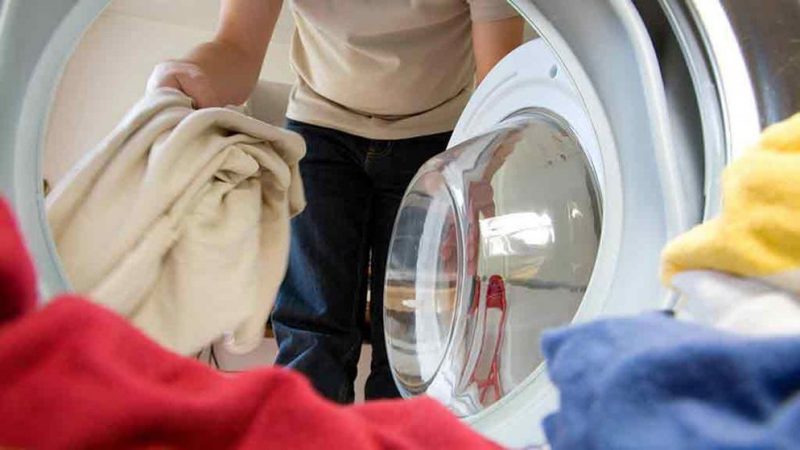 Separate colours when washing workout clothes