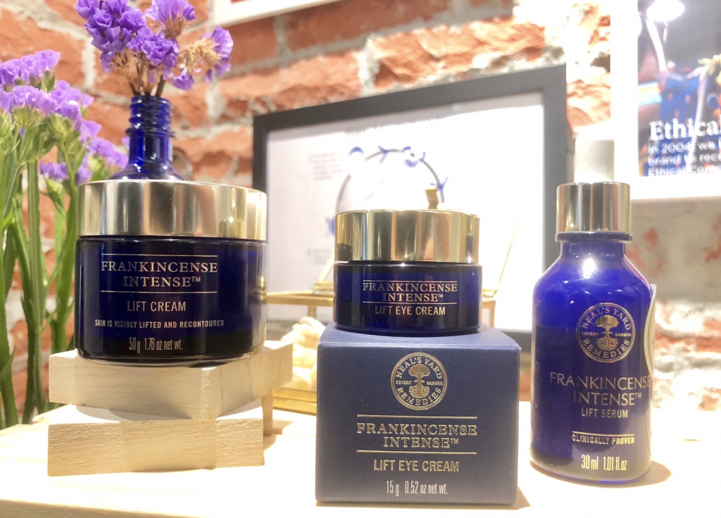 The rest of the Frankincense Intense range that's made for anti-ageing.