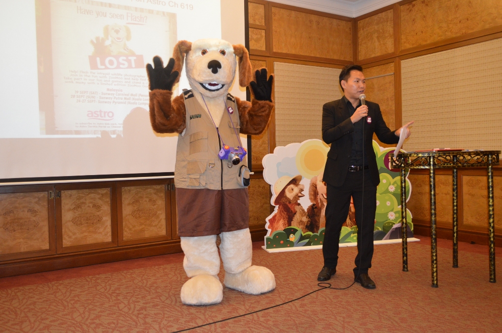 Flash the dog from ZooMoo TV making special appearance at the launch