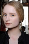 beauty_nude_lips_1_detail