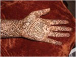 black-mehndi-design-for-hands1