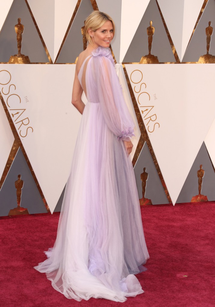 HOLLYWOOD, CA - FEBRUARY 28: TV personality Heidi Klum attends the 88th Annual Academy Awards at Hollywood & Highland Center on February 28, 2016 in Hollywood, California. (Photo by Todd Williamson/Getty Images)