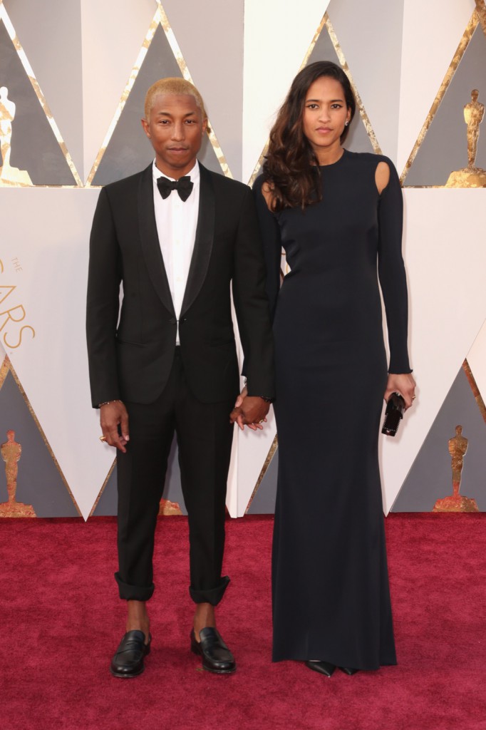 HOLLYWOOD, CA - FEBRUARY 28: Musician Pharrell Williams (L) and Helen Lasichanh attend the 88th Annual Academy Awards at Hollywood & Highland Center on February 28, 2016 in Hollywood, California. (Photo by Todd Williamson/Getty Images)