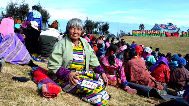 _80371665_bhutan_vintage