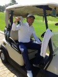 Golfer buggy1