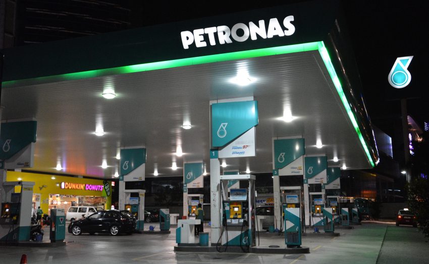 petronas-station