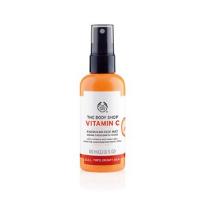 Body Shop's Vitamin C Energising Facial Most - this portable, handbag-size spritz instantly hydrates & refreshes the skin and enhances radiance.