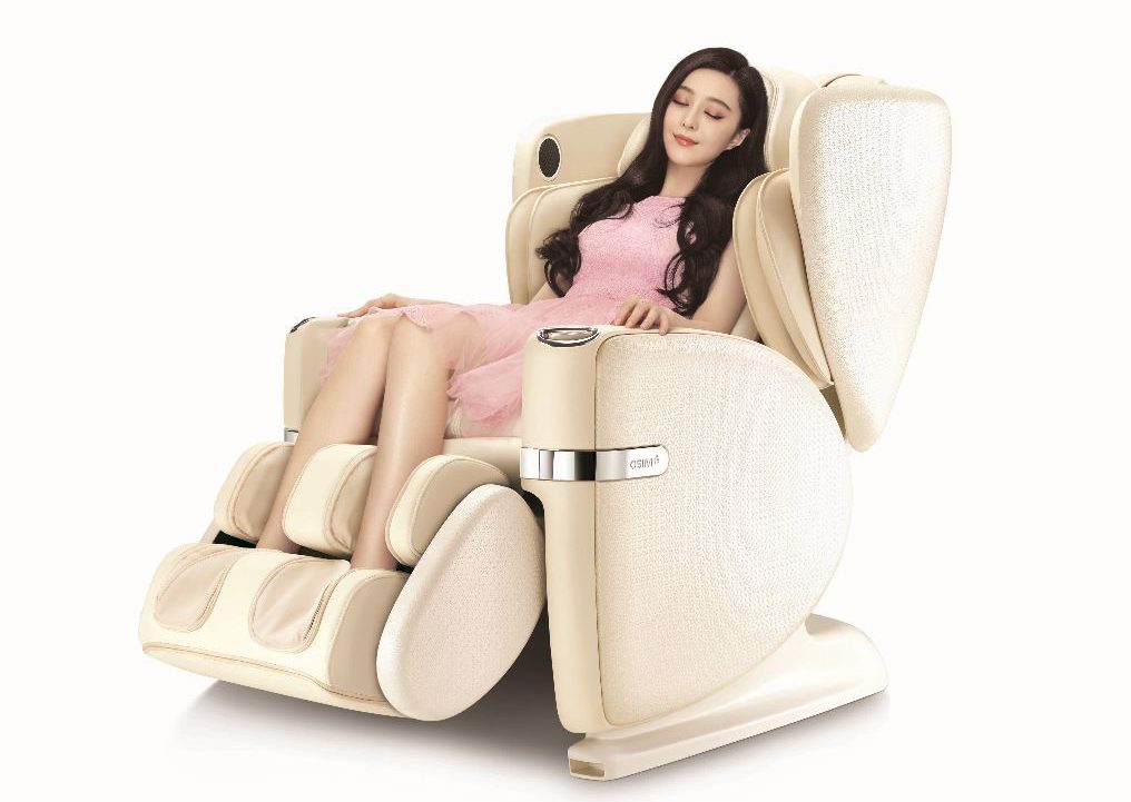 Chinese superstar Fan Bingbing, the face of Osim uLove massage chair.