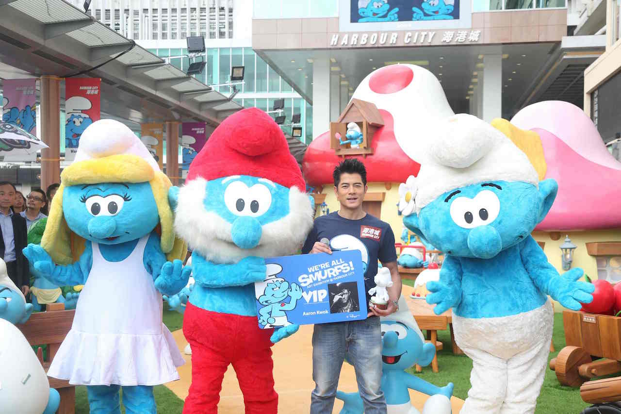 Hong Kong superstar Aaron Kwok visited the "We’re All Surfs!" village at Harbour City