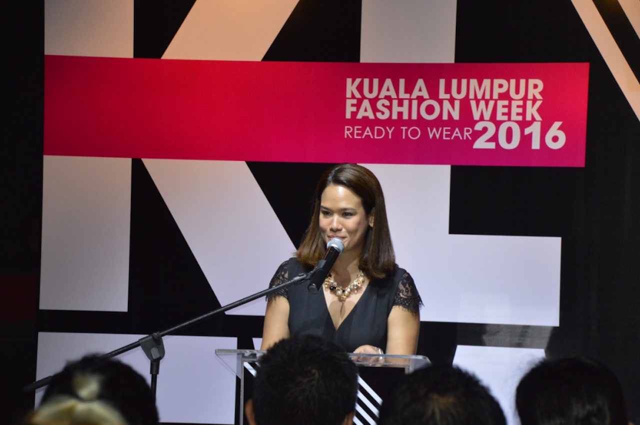 Elaine Daly, emceeing for the launch of KLFW RTW 2016 at the Zouk KL yesterday