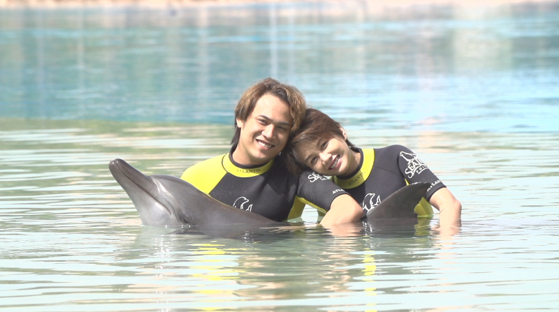 Dolphin Bay at Atlantis The Palm, where Akim and Stacy had a wonderful time playing with the dolphins.