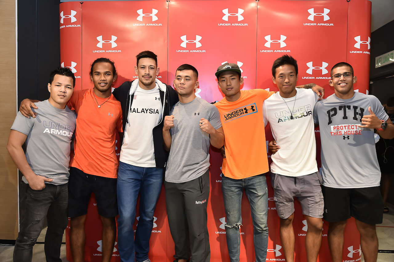 Malaysian fighters who were gracing the partnership ceremony - Ev Ting, Peter Davis, Agilan Thani, Muhammad Aiman, Keanu Subba, Gianni Subba and Saiful Merican. 