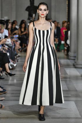 Carolina Herrera New York RTW Spring Summer 2017 September 2016