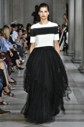 Carolina Herrera New York RTW Spring Summer 2017 September 2016