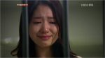 park-shin-hye-cries