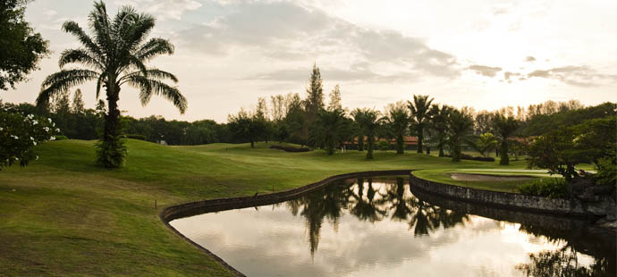 Image: banyantree.com/en/ap-thailand-phuket-resort