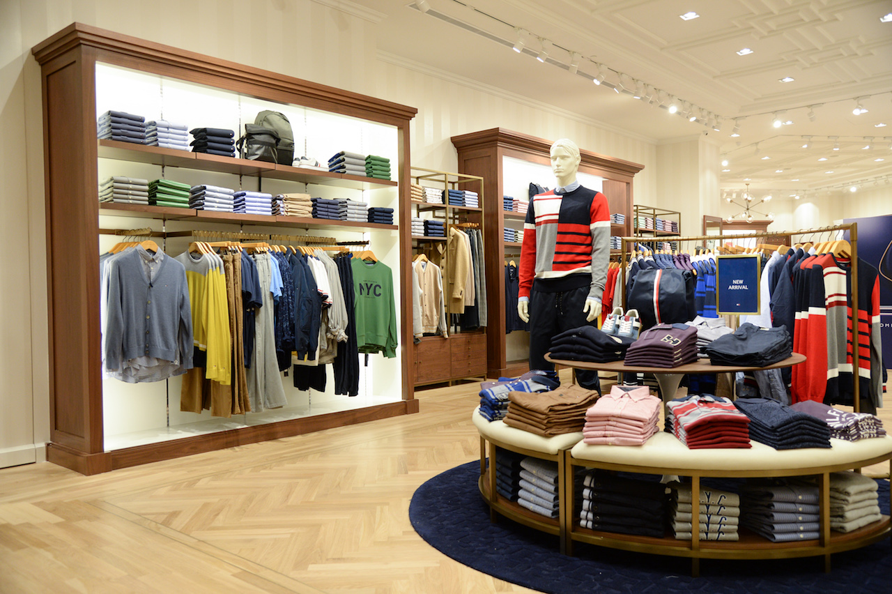 tommy-hilfigers-latest-store-at-pavilion_interior