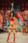 Our Top 10 Looks From The 2016 Victoria’s Secret Fashion Show – Pamper.My