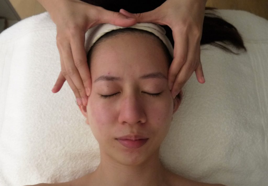 Tried & Tested: Caudalie Vinosource Anti-Oxidant Hydrating Facial (60 minutes) - Pamper.My