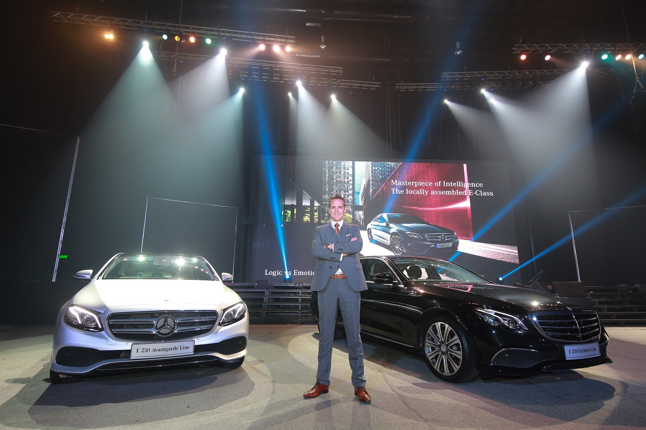 Mark Raine, Vice President, Sales & Marketing Passenger Cars, Mercedes-Benz Malaysia with the new locally assembled E-Class-Pamper.my