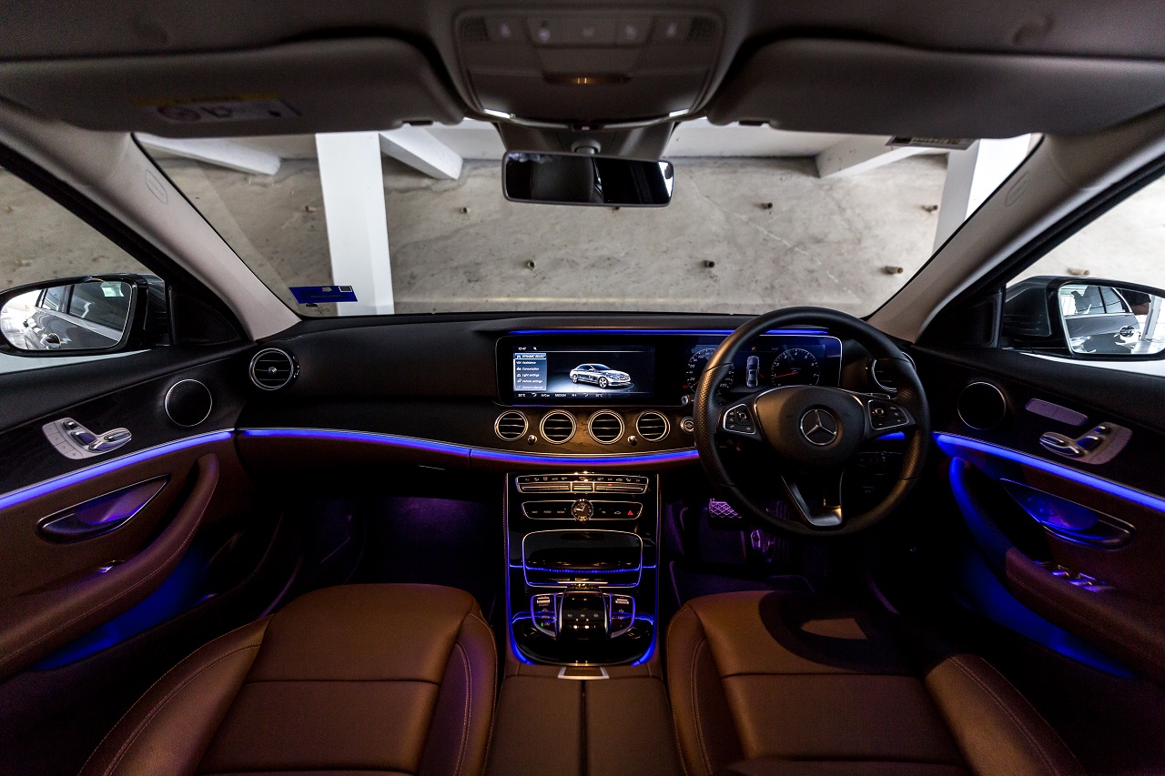 Mercedes-Benz E 250, Avantgarde Line, Interior Lighting-Pamper.my