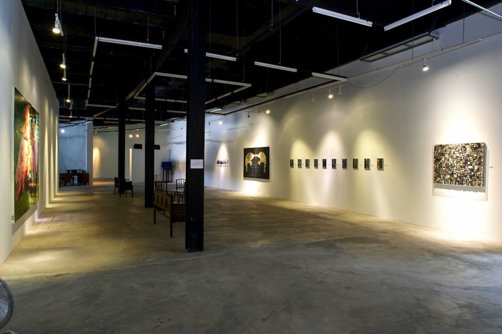 Spacious Wei Liang art gallery