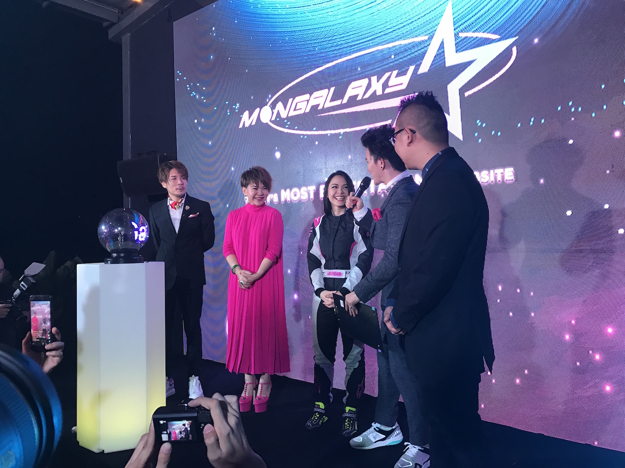 At the launch of the MonGalaxy app, the MonSpace Mall also introduced Geraldine Read, Malaysia's first female race car driver, as their new ambassador.
