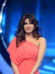 Priyanka_Chopra_at_Indian_Idol_6