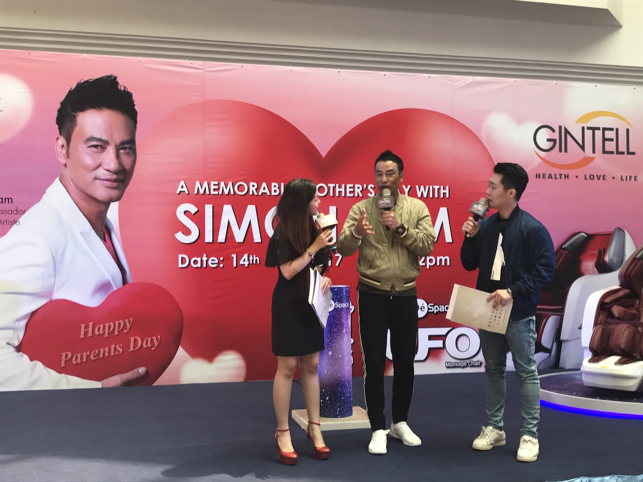 Hk Renowned Actor Cum Gintell S Ambassador Simon Yam Celebrated A Blissful Mother S Day With His