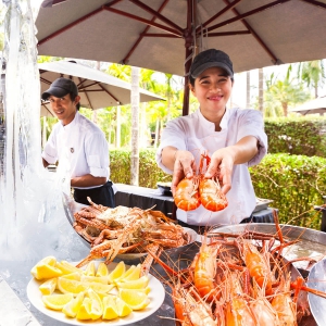 Sunday-Brunch-Seafood-Station