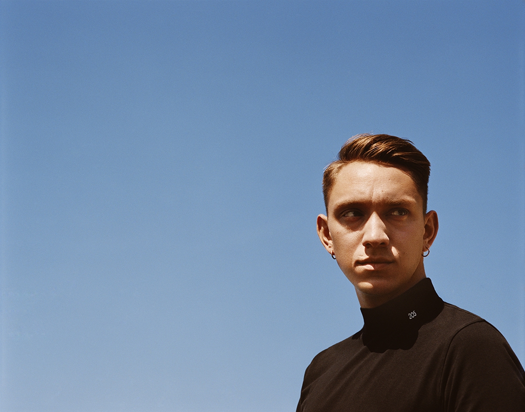 Calvin Klein's Raf Simons Collaborates With Alasdair McLellan And The xx For 'I Dare You' Music Video-Pamper.my