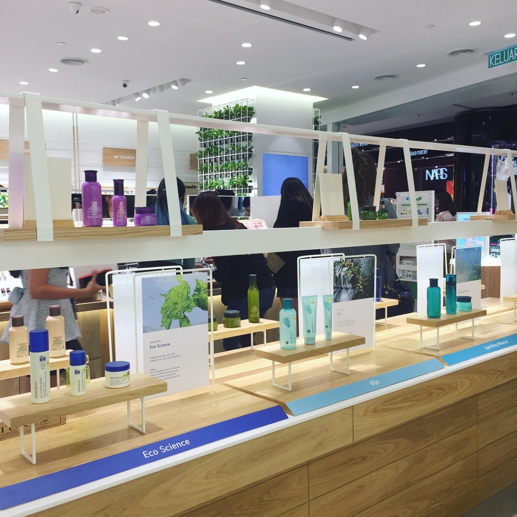 3 New Things You Can Do At The Newly Revamped Innisfree Sunway Pyramid Store + [GIVEAWAY] Win Shopping Vouchers And A Beauty Organizer-Pamper.my