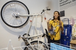 [Photo 4] Participants can pick up useful tips to save energy, conserving water, reducing and recycling waste and healthier living