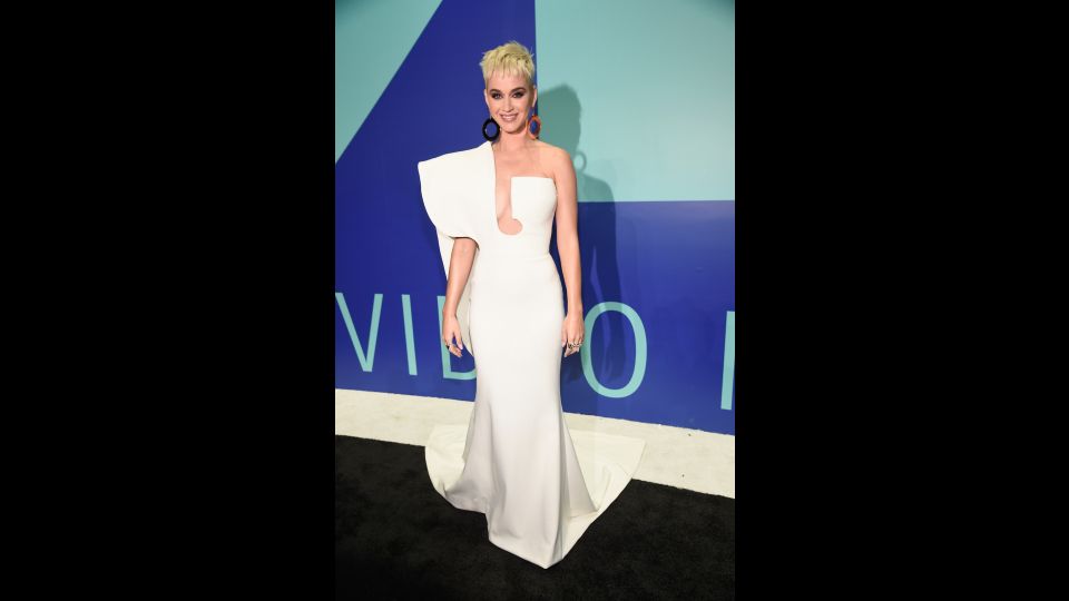 2017 MTV VMAs, Katy Perry-Pamper.my