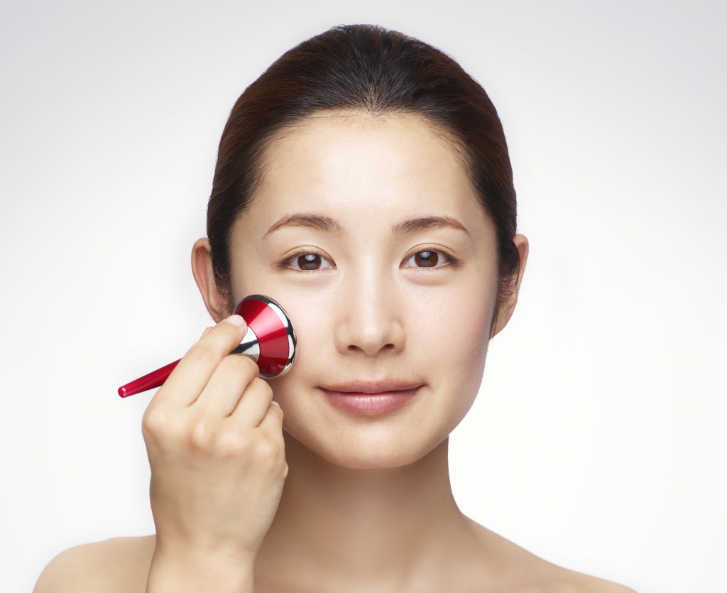 Power Up Your SK-II Skincare Routine With The Magnetic Booster-Pamper.my