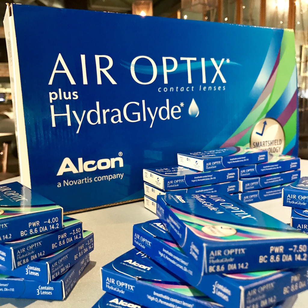 The all-new AIR OPTIX® plus HydraGlyde® contact lenses