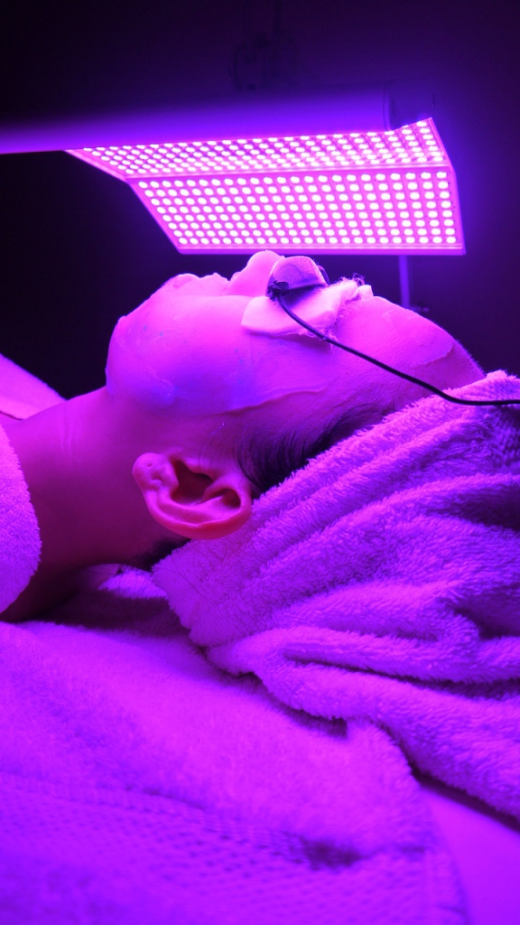 Tried & Tested: AsterSpring Intense Hydra-Light Therapy Facial-Pamper.my