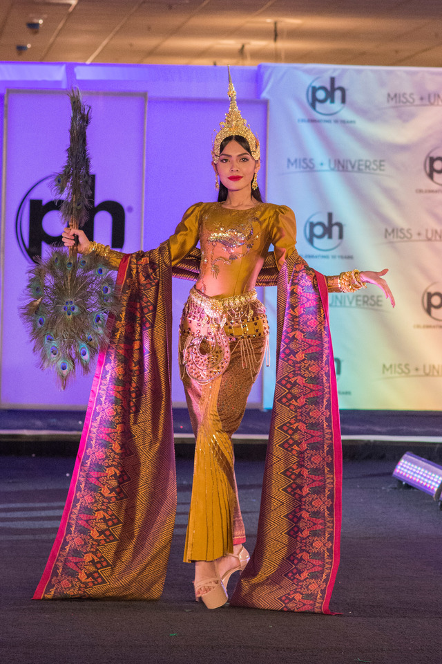 By Sotheary, Miss Cambodia 2017 debuts her National Costume on stage at Planet Hollywood Resort & Casino on November 18, 2017. The National Costume Show is an international tradition where contestants display an authentic costume of choice that best represents the culture of their home country. The Miss Universe contestants are touring, filming, rehearsing and preparing to compete for the Miss Universe crown in Las Vegas, NV. Tune in to the FOX telecast at 7:00 PM ET live/PT tape-delayed on Sunday, November 26, live from the AXIS at Planet Hollywood Resort & Casino in Las Vegas to see who will become the next Miss Universe. HO/The Miss Universe Organization