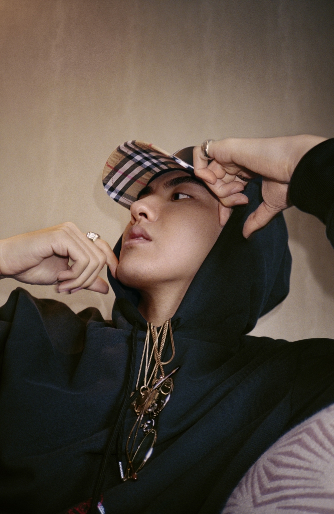 Burberry x kris wu xi outlet