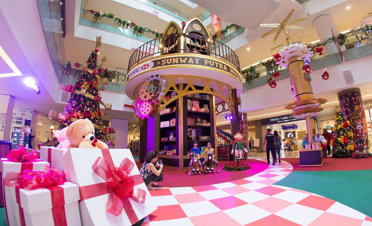 Santa_s Toy Factory inspired decor located at Sunway Putra Mall_s Main Concourse.