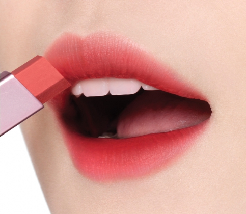 Laneige Is Bringing Matte Lips Back In Coming Spring With The New Two-Tone Matte Lip Bar-Pamper.my