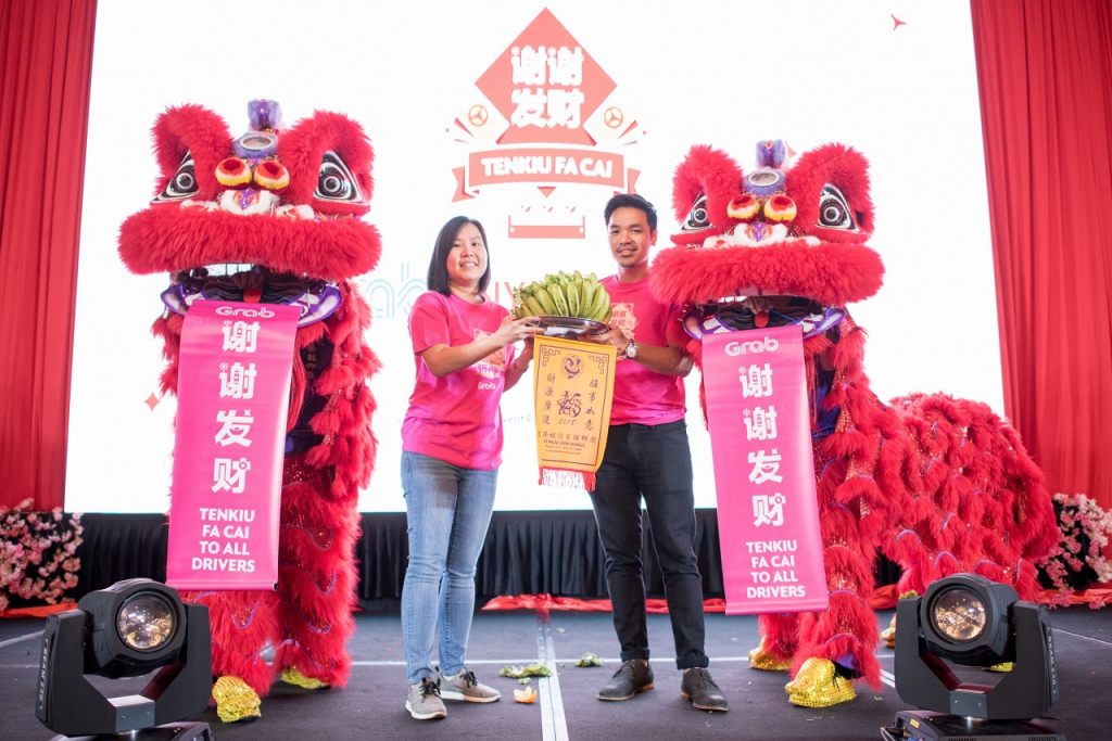 #Scenes: Grab Malaysia Celebrates Chinese New Year With Its Drivers-Pamper.my