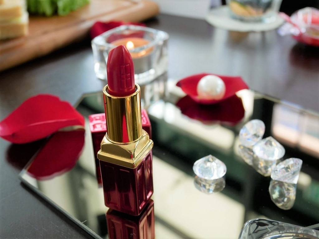 Slap On Elizabeth Arden's Red Lipstick, Ladies And #TogetherWeMarchOn!-Pamper.my