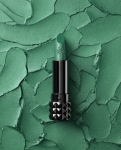 KVD_STUDDED-KISS_STILL_LIFE-SMEAR-HERO_Plan9