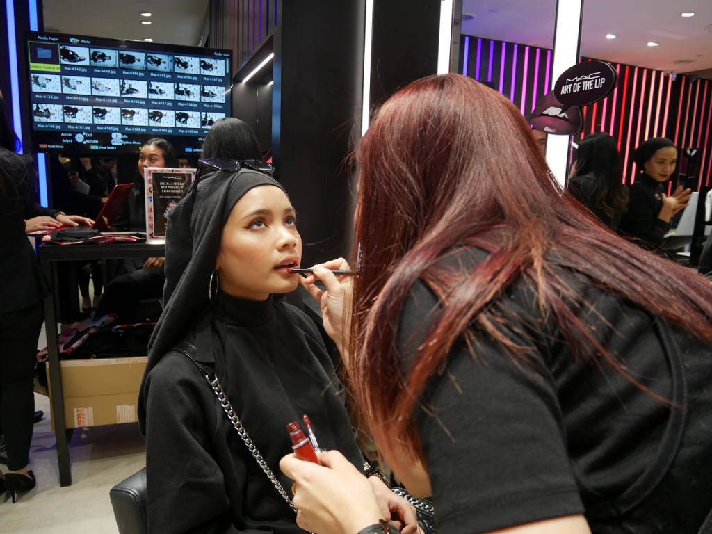 #Scenes: MAC Cosmetics Mid Valley Megamall Store Has A New Look-Pamper.my