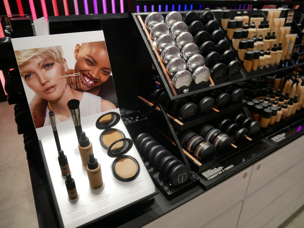 #Scenes: MAC Cosmetics Mid Valley Megamall Store Has A New Look-Pamper.my