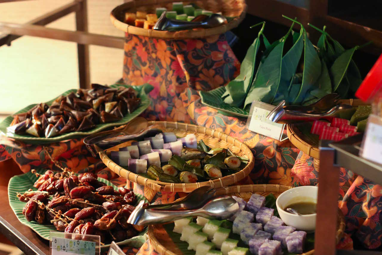 Selection of kuih raya