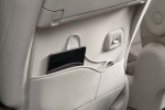 11 All-New Serena_USB Port_2nd Row