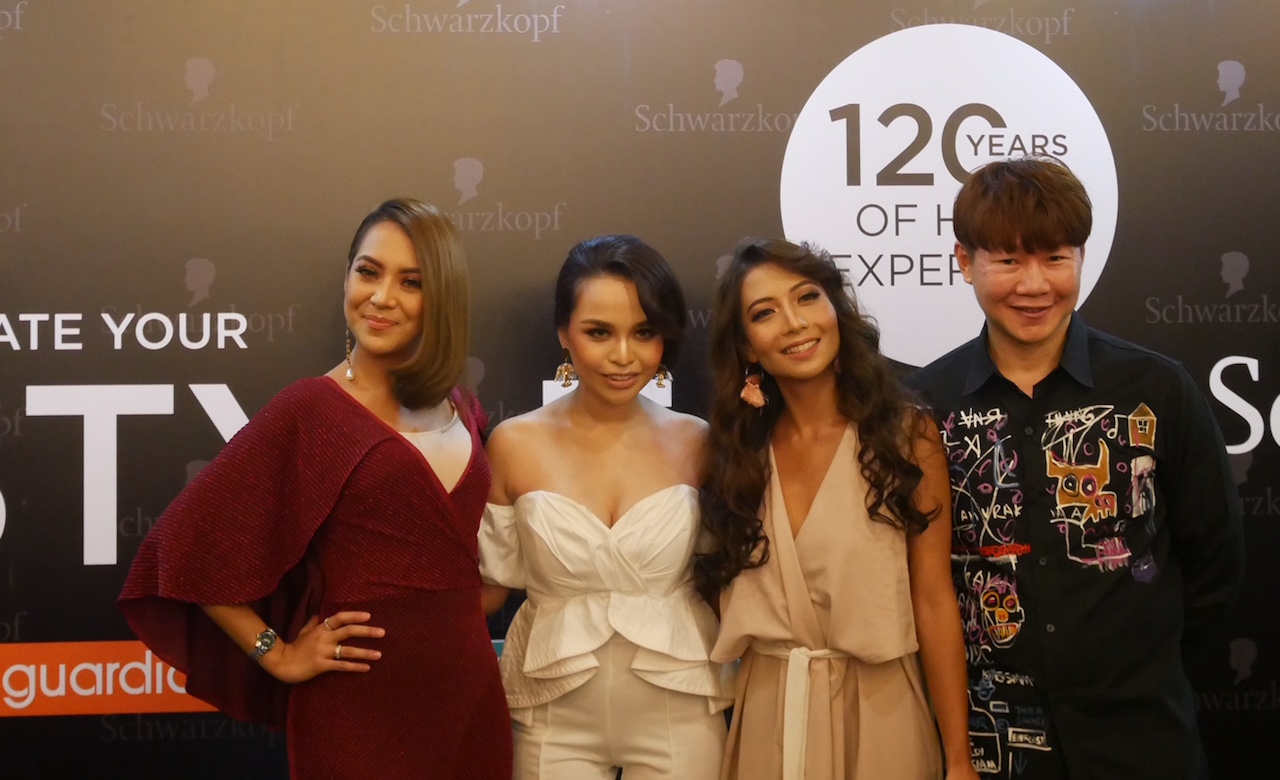 (from left) Emma Shazleen, Mawar Rashid, Sharifah Eleen Al-Baity and Schwarzkopf's hairstylist.